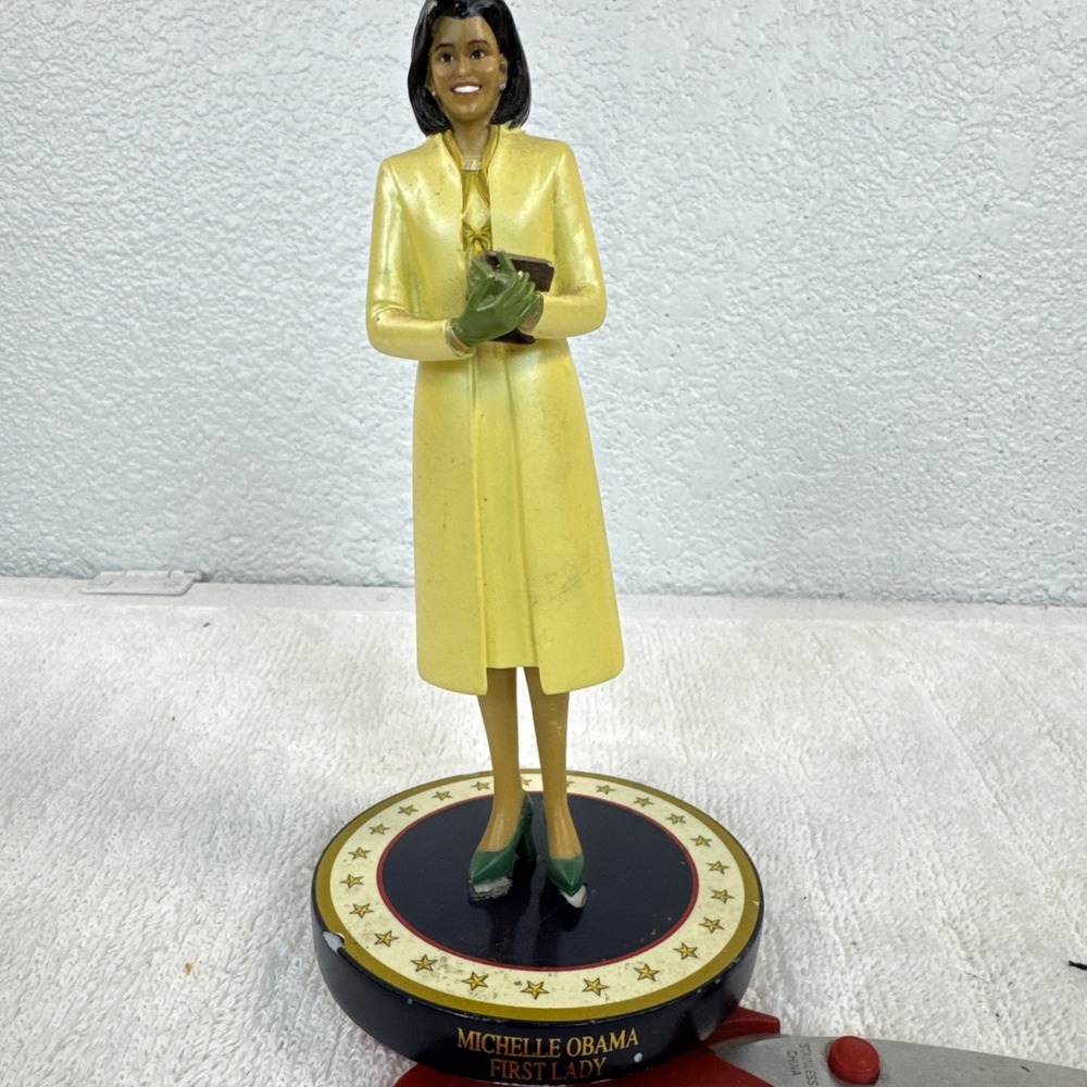Michelle Obama‎ First Lady Figurine Hamilton Collection Limited Edition Numbered